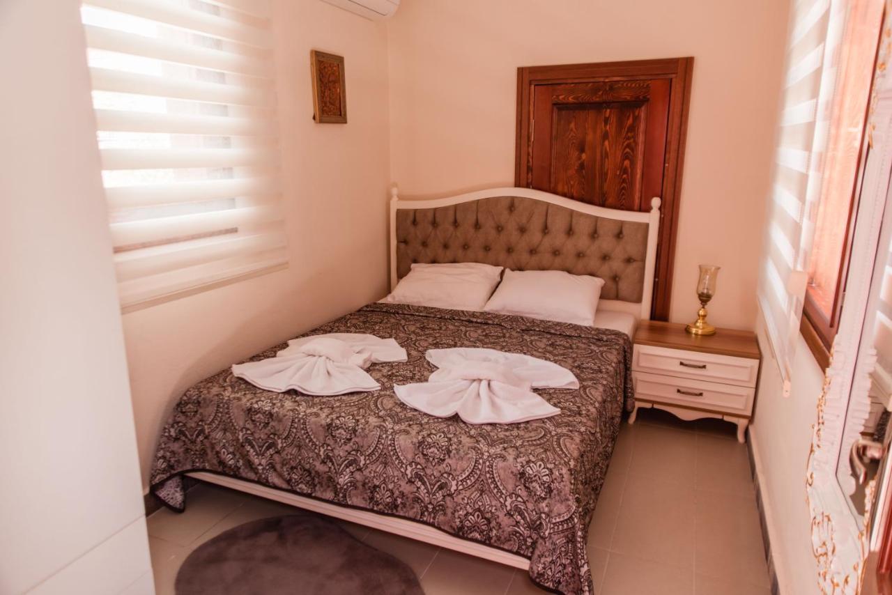 Lily Town Hotel Antalia Esterno foto