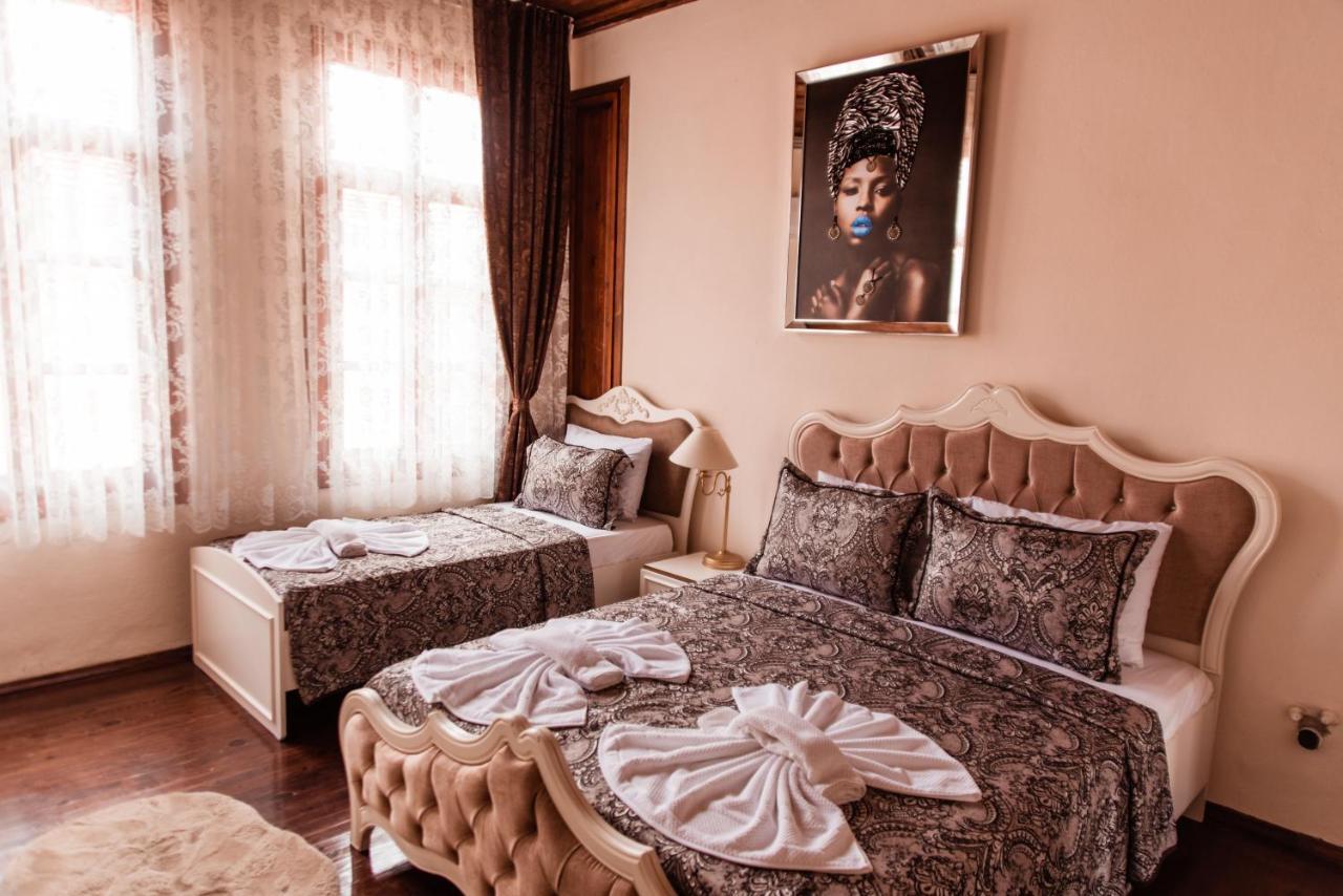 Lily Town Hotel Antalia Esterno foto