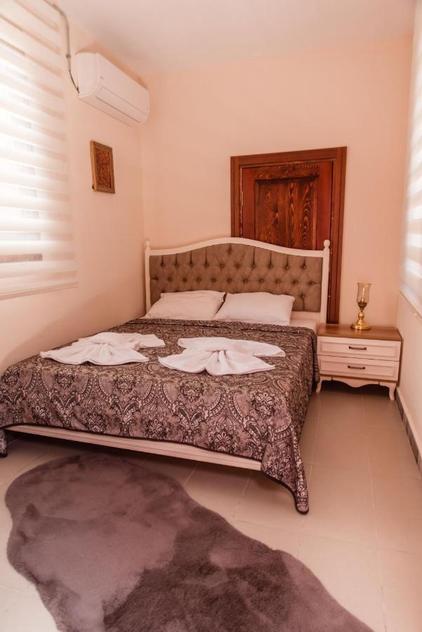 Lily Town Hotel Antalia Esterno foto