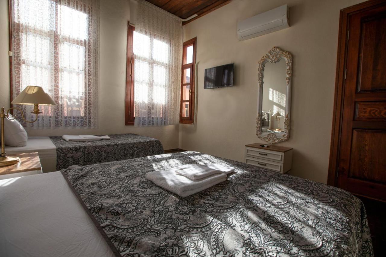 Lily Town Hotel Antalia Esterno foto